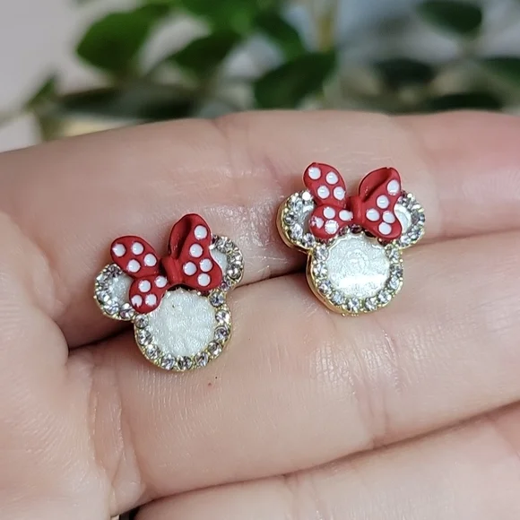 Minnie MicroCrystal Shimmer Stud Earrings, S925 - Picture 6 of 8
